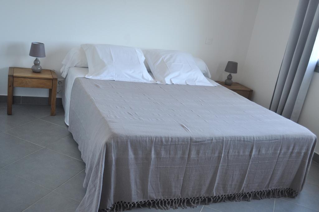 Chambres D'Hotes Villa Cardellini Aullene Room photo